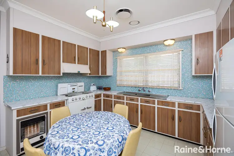 Fifth view of Homely house listing, 2 Lusher Avenue, Turvey Park NSW 2650