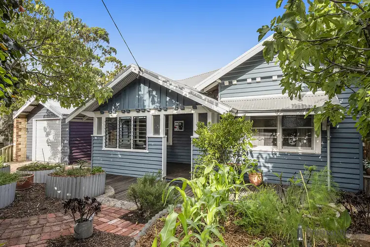 6 Parmelia Street, South Fremantle WA 6162