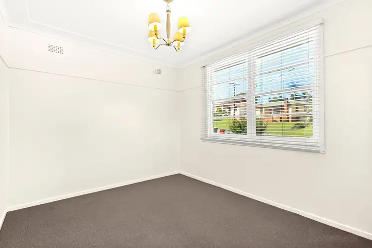Fifth view of Homely house listing, 2 Stapleton Street, Unanderra NSW 2526