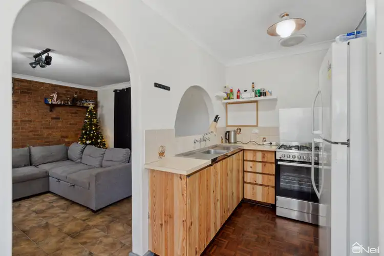 Sixth view of Homely house listing, 28 Grovelands Drive, Camillo WA 6111