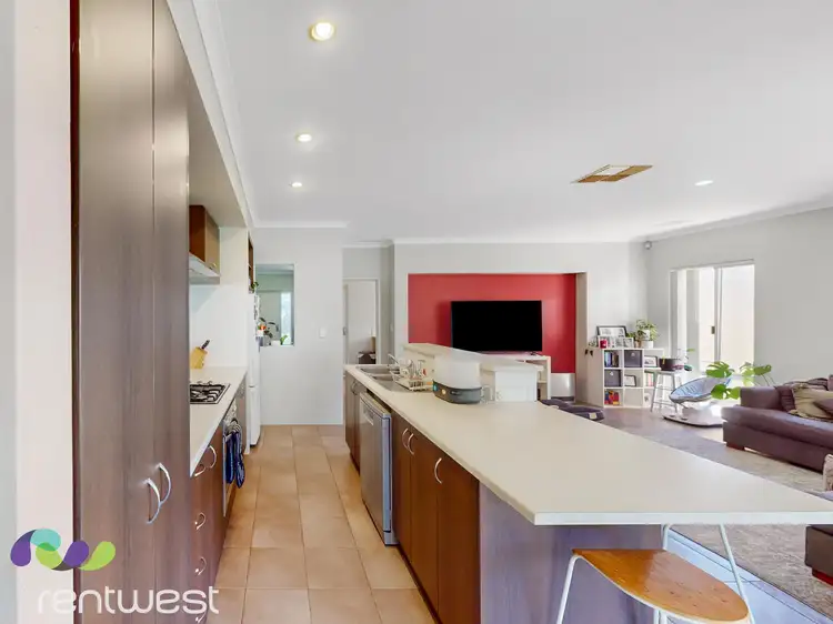Fourth view of Homely house listing, SOLD 33 Astroloma Drive, Success WA 6164