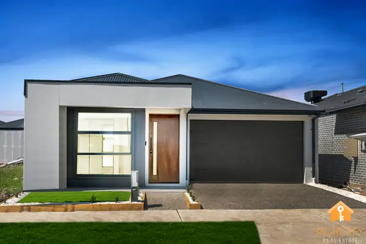 88 Farm Cr, Donnybrook VIC 3064