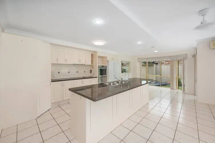 31 Rosnay Court, Banora Point NSW 2486