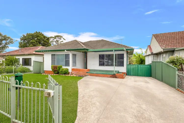 19 William Street, St Marys NSW 2760