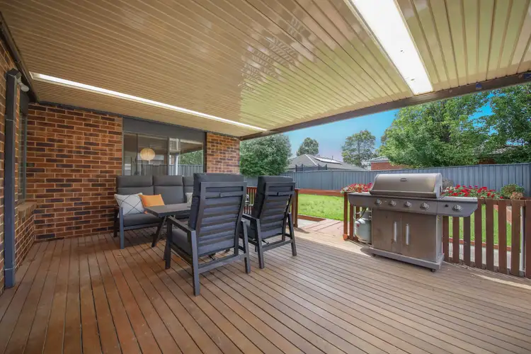 Sixth view of Homely house listing, 2 Amadeus Street, Manor Lakes VIC 3024