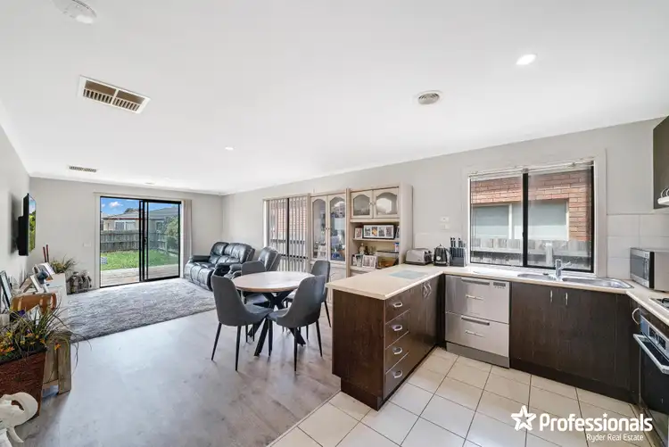 Main view of Homely house listing, 39 Sirius Way, Kurunjang VIC 3337