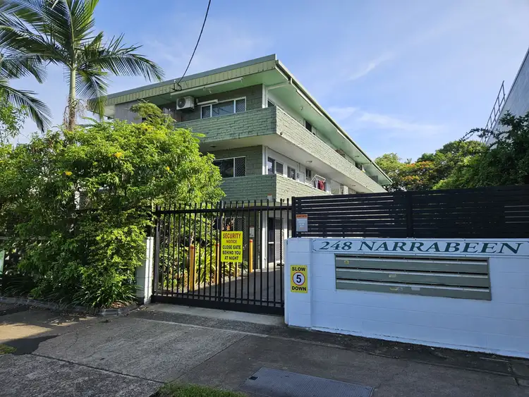 18/248 Sheridan Street, Cairns North QLD 4870