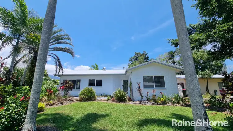 25 Middlemiss Street, Mossman QLD 4873