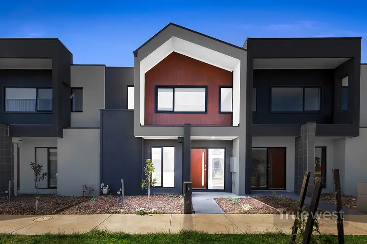 6 Hedgeley Avenue, Deanside VIC 3336