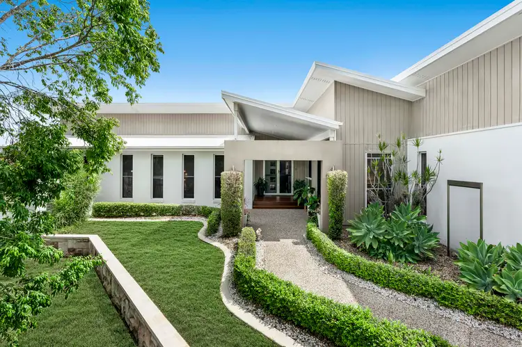7 Ashburton Place, Wakerley QLD 4154