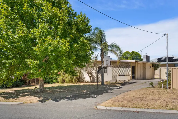 4 Paulina Way, Coolbellup WA 6163