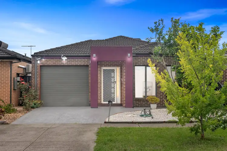 10 Holman Avenue, Craigieburn VIC 3064