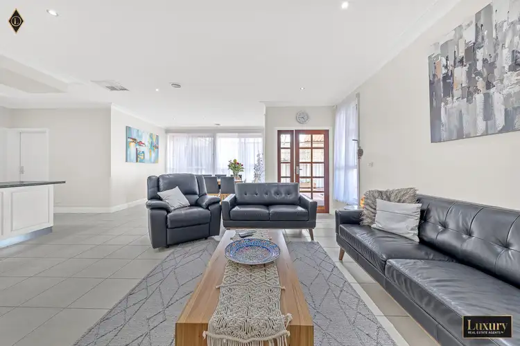 Fifth view of Homely house listing, 10 WORONORA WAY, Taylors Hill VIC 3037