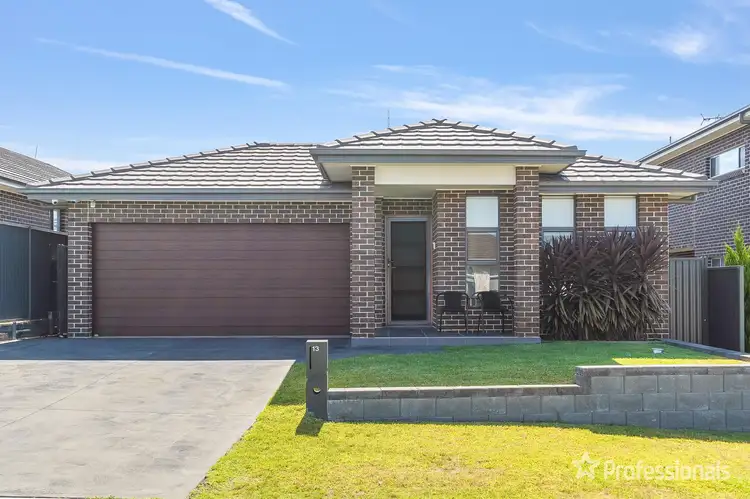 13 Starke St, Spring Farm NSW 2570