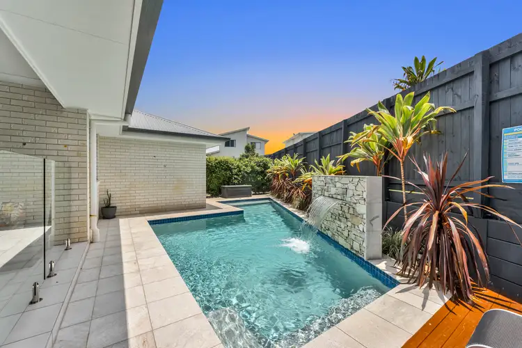 34 Sandalwood Street, Thornlands QLD 4164