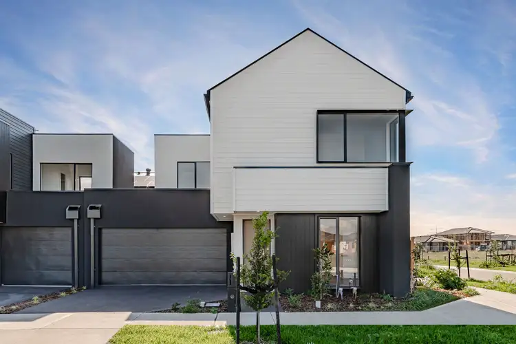 Main view of Homely townhouse listing, 11 Hawa Avenue, Wollert VIC 3750