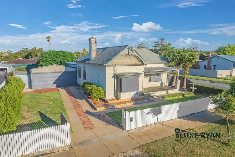 15 Queen St, Rochester VIC 3561