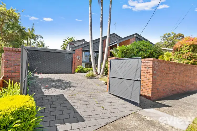 Second view of Homely house listing, 3 Dianella Court, Frankston VIC 3199
