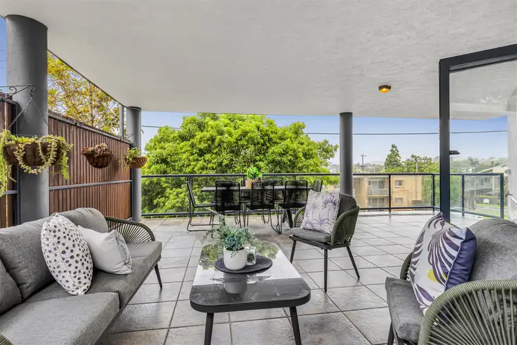 4/30 Real Street, Annerley QLD 4103