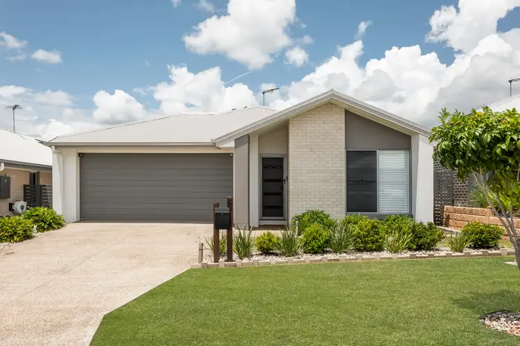 8 Austin Way, Park Ridge QLD 4125