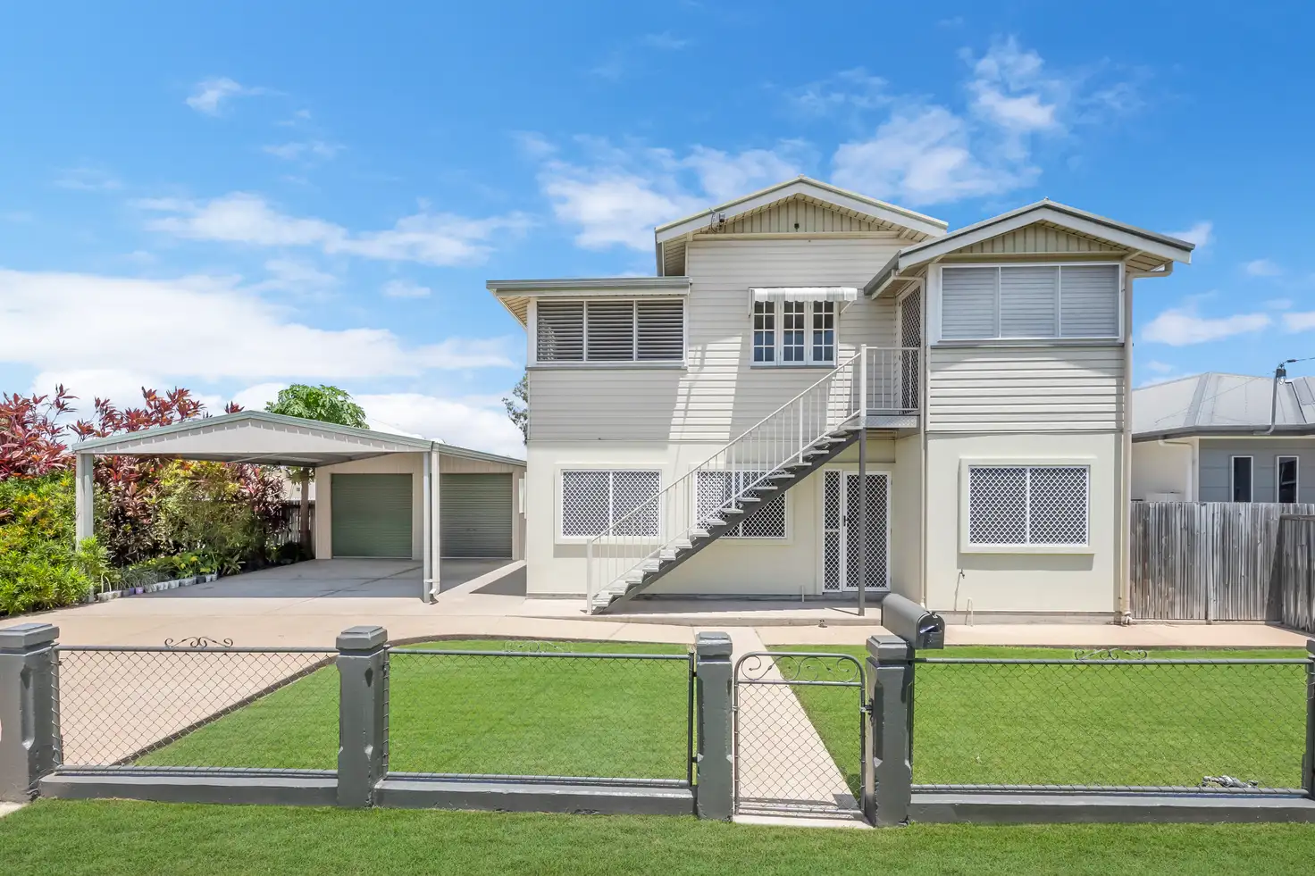 Main view of Homely house listing, 4 Bayswater Terrace, Hyde Park QLD 4812