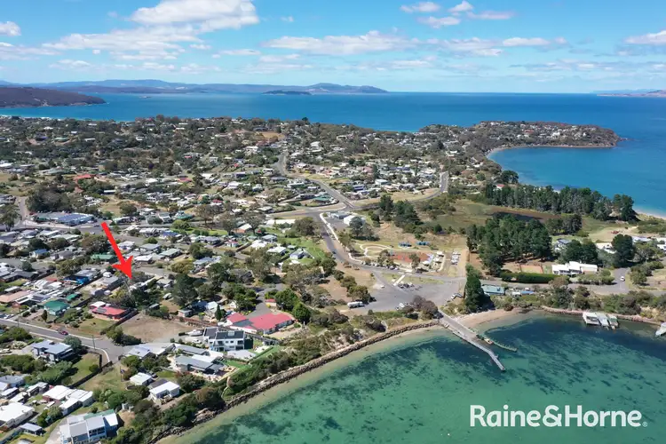 10 Pargonee Street, Dodges Ferry TAS 7173