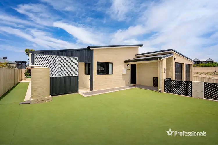 3 Beach View, Drummond Cove WA 6532