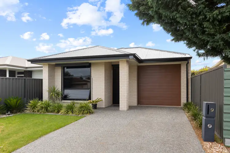 9 Fidge Street, Aldinga Beach SA 5173