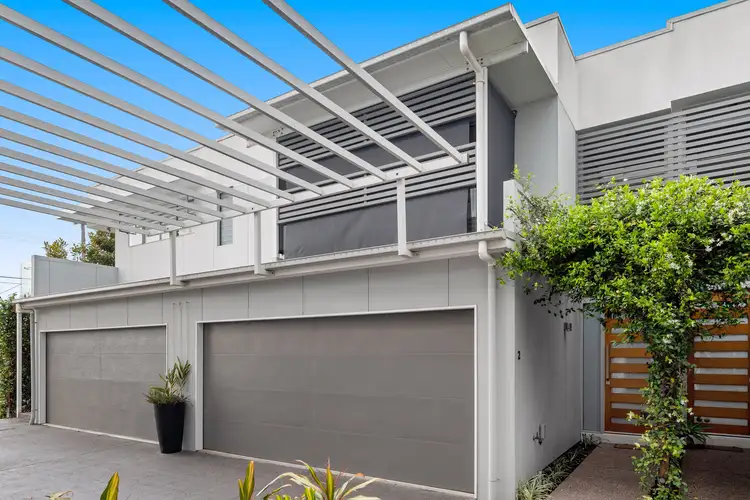 Second view of Homely townhouse listing, 2/105 Baringa Street, Morningside QLD 4170