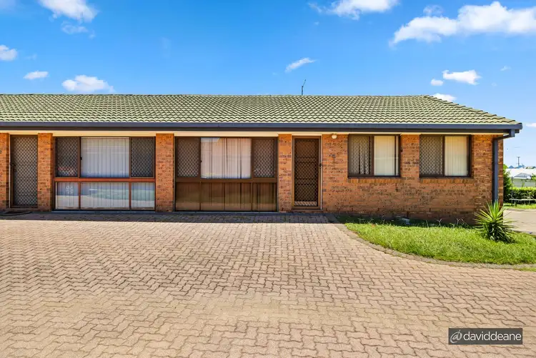 16/9 Todds Road, Lawnton QLD 4501