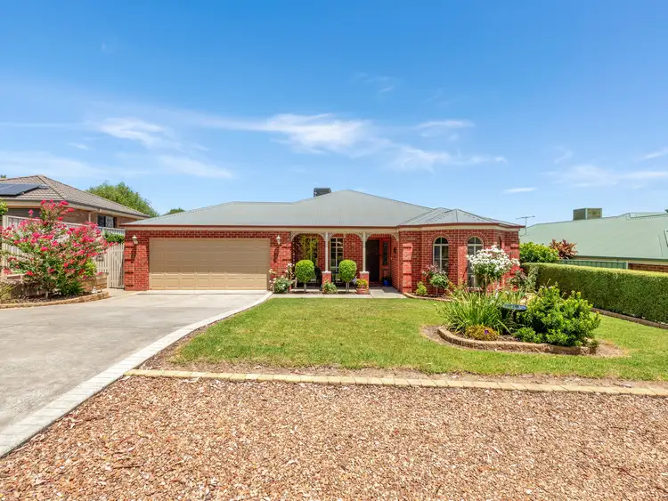 15 Honeysuckle Street, Thurgoona NSW 2640