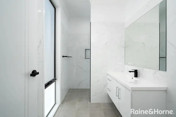 Sixth view of Homely house listing, 2/210 Fitzmaurice Street, Wagga Wagga NSW 2650