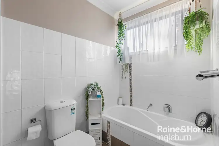 Fourth view of Homely house listing, 15 Nigel Place, Macquarie Fields NSW 2564