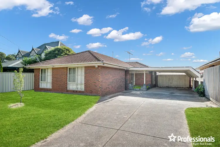 4 Kevin Court, Melton South VIC 3338