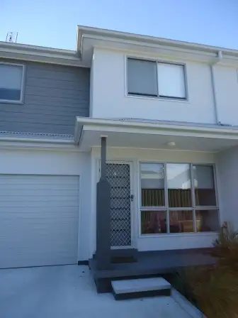 4/113 Cowper Street, Wallsend NSW 2287