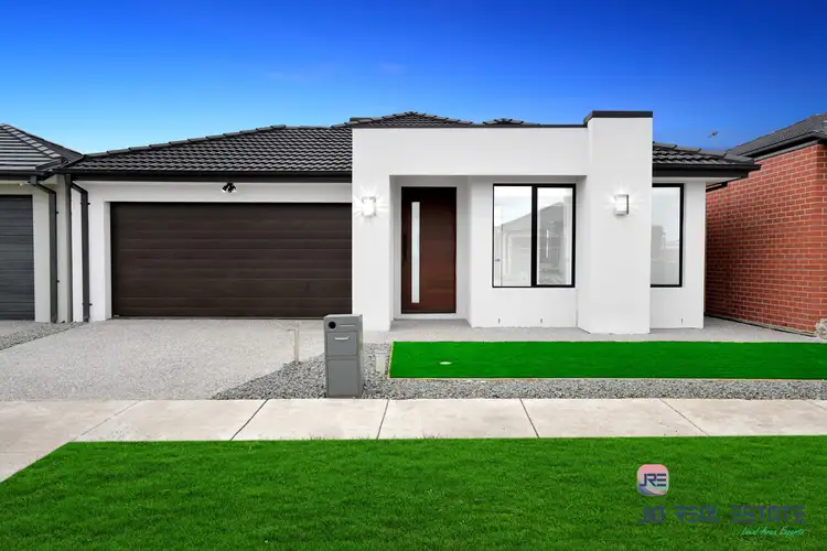 5 Crichton rd, Thornhill Park VIC 3335