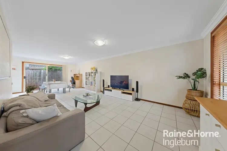 2/60 Macquarie Road, Ingleburn NSW 2565