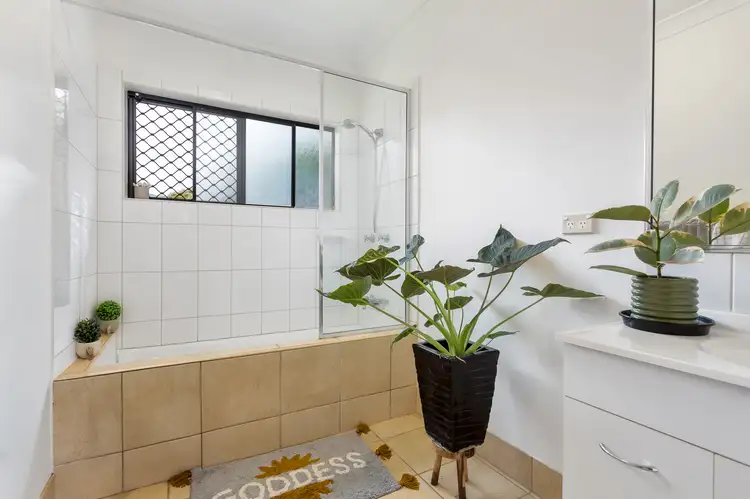 Sixth view of Homely house listing, 5 Galeandra Street, Edmonton QLD 4869