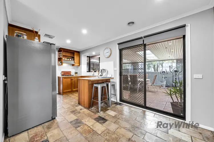 Sixth view of Homely house listing, 8 Bowman Close, Narre Warren South VIC 3805