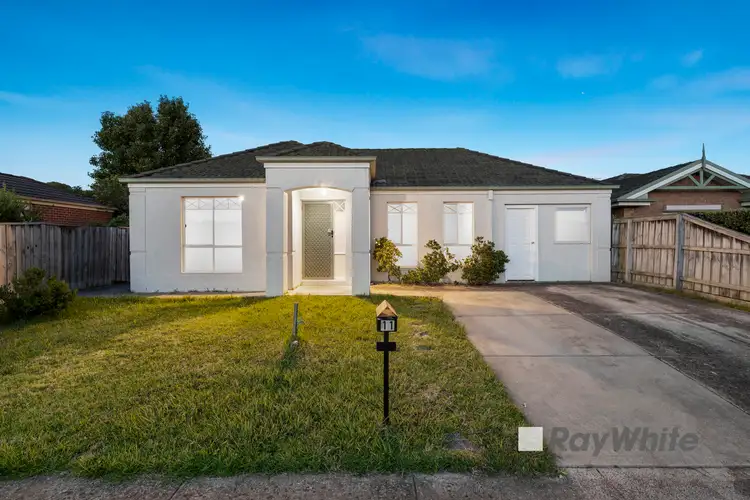 11 Menzies Close, Narre Warren South VIC 3805