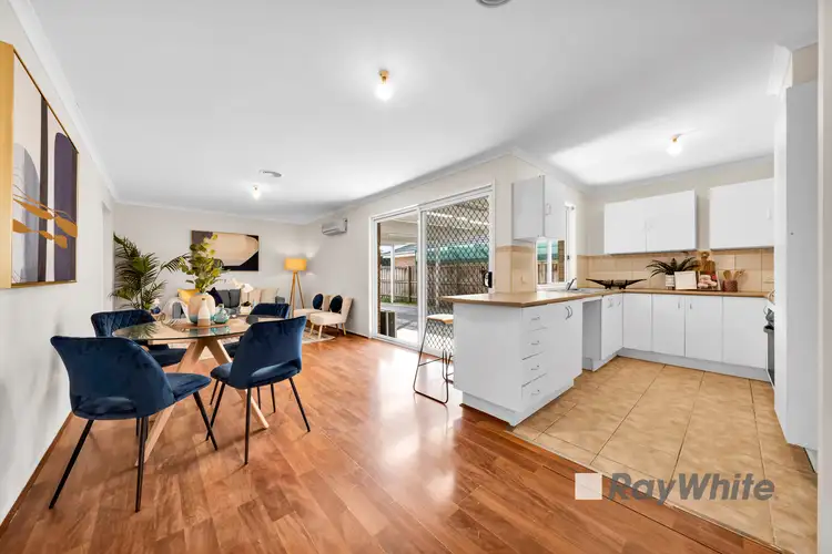Fifth view of Homely house listing, 11 Menzies Close, Narre Warren South VIC 3805