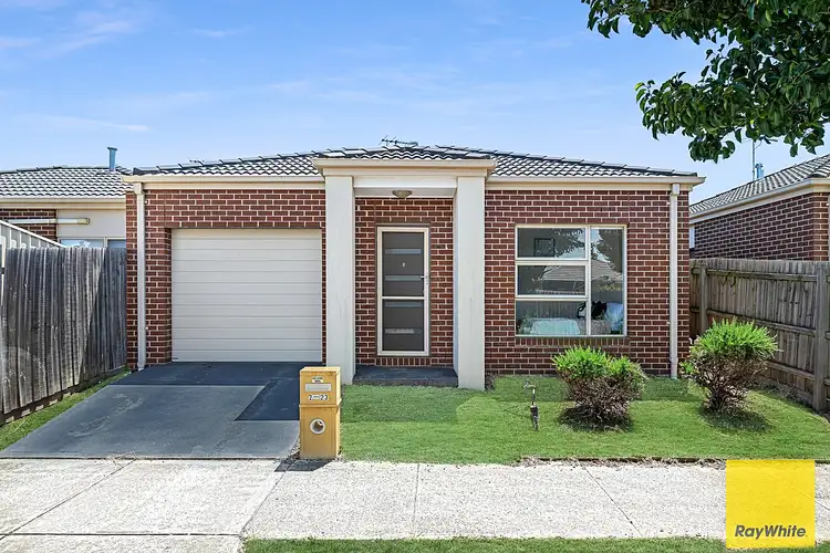 2/23 maryann way, Tarneit VIC 3029