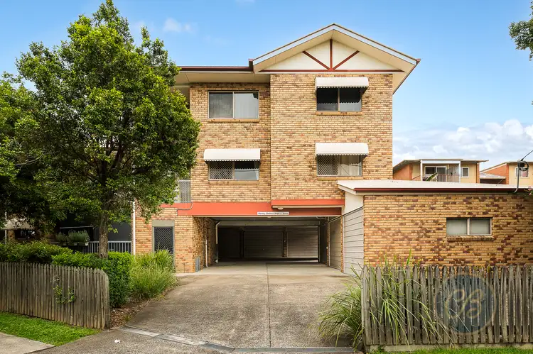 Second view of Homely unit listing, 2/15 Norman Drive, Chermside QLD 4032
