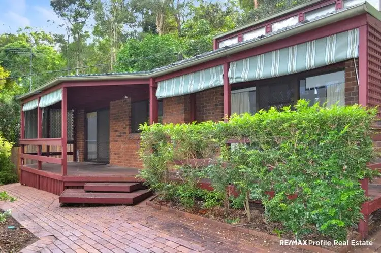 21 Praeger Street, Chapel Hill QLD 4069