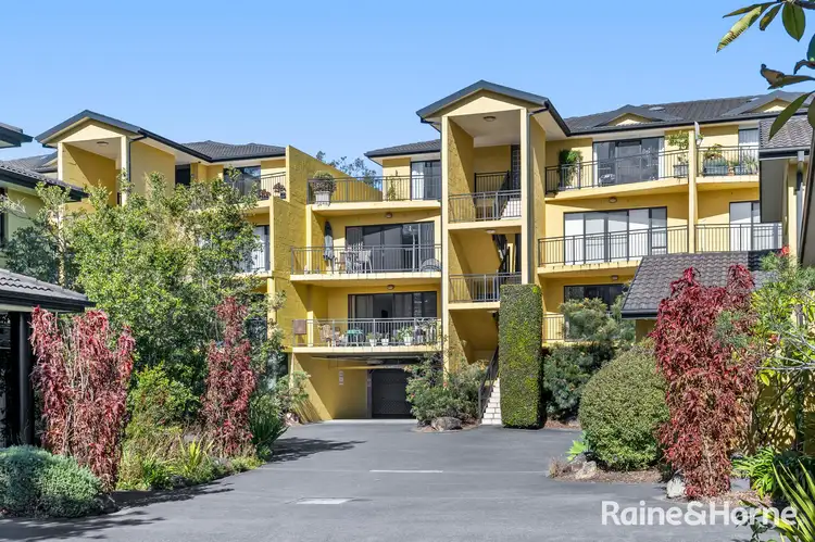29/2 Adcock Avenue, West Gosford NSW 2250