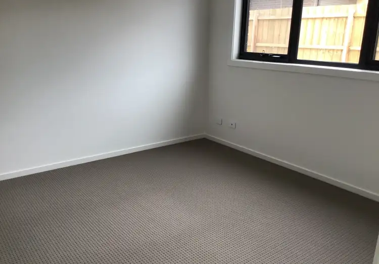 Third view of Homely house listing, 2/17 Ainsleigh Court, Cranbourne VIC 3977