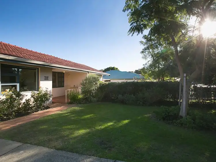 Second view of Homely semi-detached listing, 17A Oswald St, Coolbellup WA 6163