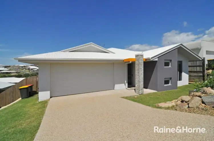 6 KROOMBIT TERRACE, New Auckland QLD 4680