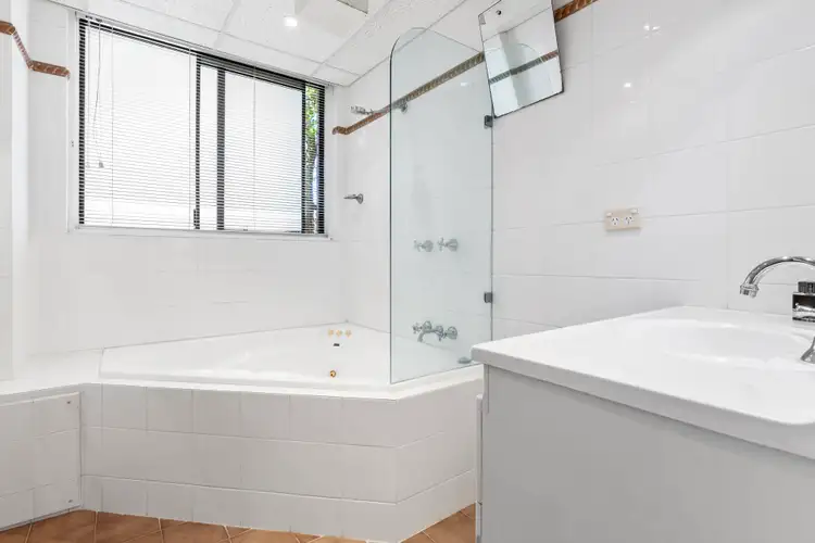 Sixth view of Homely apartment listing, 1/70 Kenneth Road, Manly Vale NSW 2093