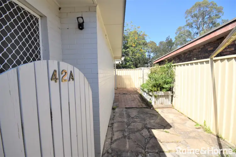 42a Hillcrest Avenue